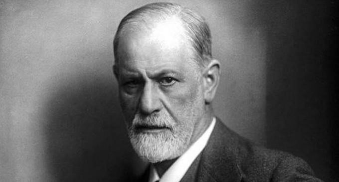 Sigmund-Freud-il-fondatore-della-psicoanalisi-Introduzione-alla-Psicologia-3-680x365
